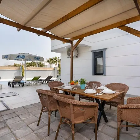 Villa Magnificent With Jacuzzi, Private Pool And Garden In Serik, Antalya *