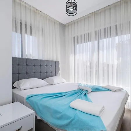 Magnificent With Jacuzzi, Private Pool And Garden In Serik, Antalya