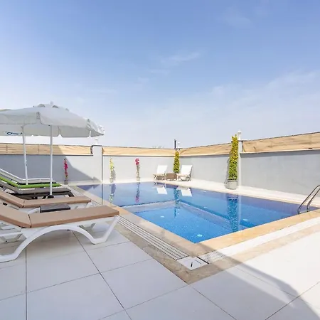 Vilă Magnificent With Jacuzzi, Private Pool And Garden In Serik, Antalya Belek